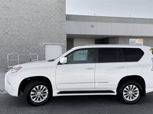 Used 2017 Lexus GX 460 image 5