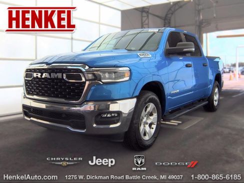 Used 2025 RAM 1500 Big Horn AWD/4WD image 1