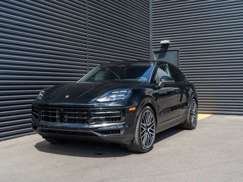 New 2026 Porsche Cayenne Coupe AWD/4WD image 1