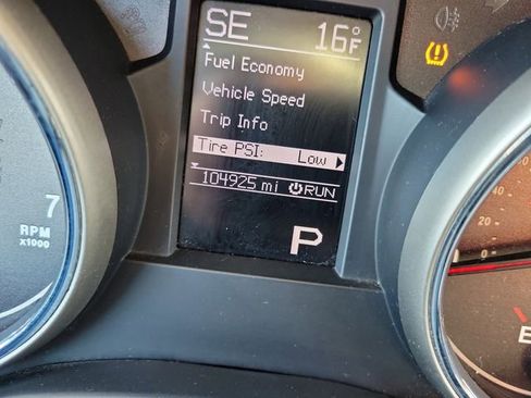 Used 2011 Jeep Grand Cherokee Laredo image 12