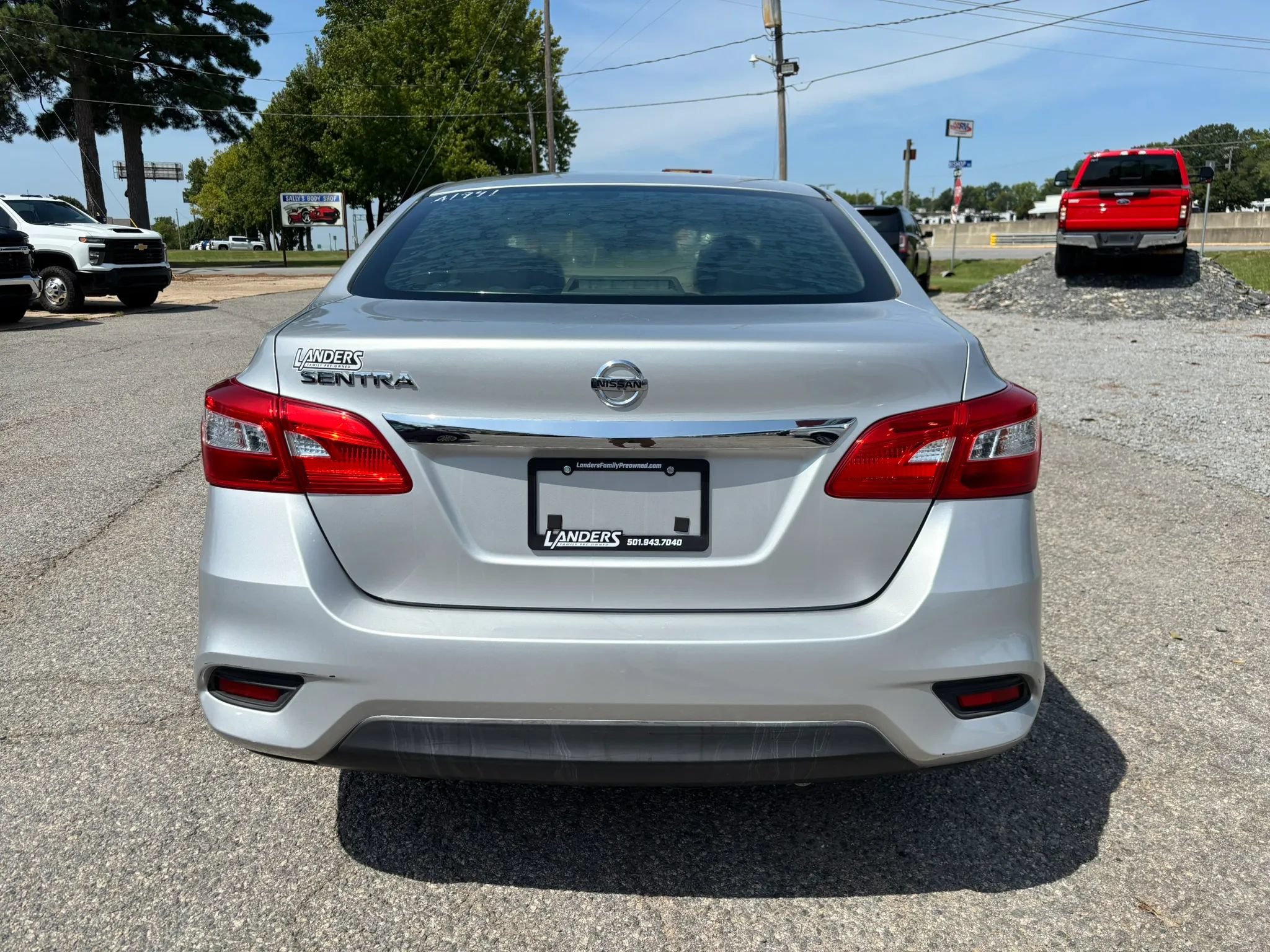 Used 2017 Nissan Sentra S FWD image 4