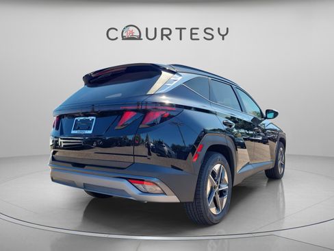 New 2026 Hyundai Tucson SEL image 3