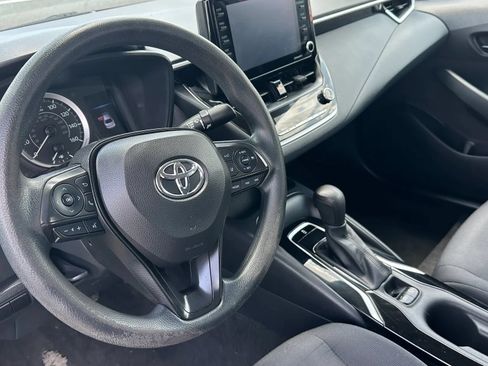 Used 2022 Toyota Corolla LE FWD image 12