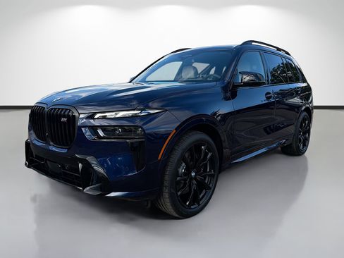 New 2026 BMW X7 M60i image 7