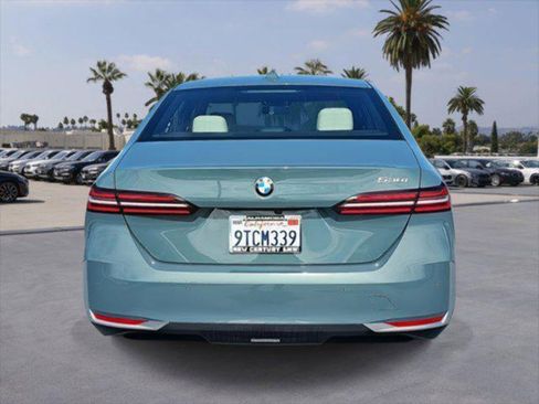 Used 2025 BMW 530i RWD image 6