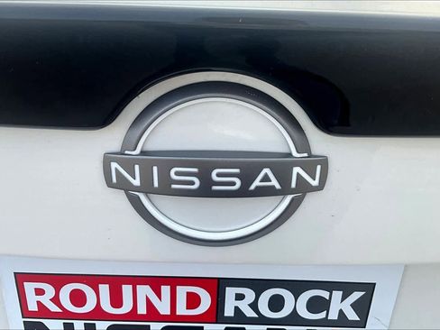 New 2025 Nissan Sentra SR w/ Midnight Edition image 8