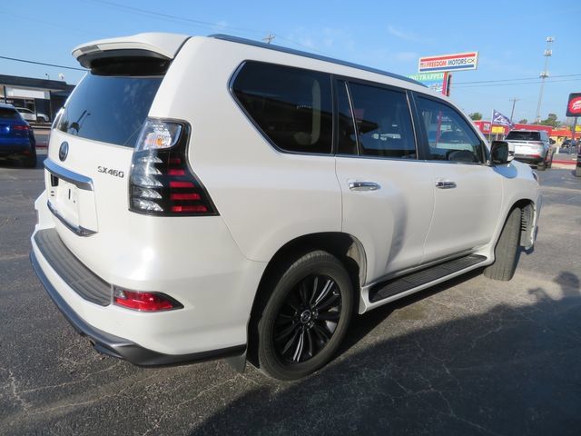 Used 2023 Lexus GX 460 Luxury w/ Sport Design Package AWD/4WD image 5
