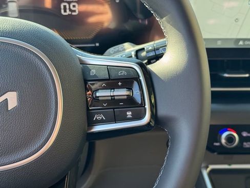 New 2026 Kia Carnival LXS image 27