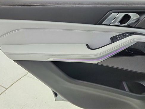 Used 2026 BMW X7 xDrive40i image 36