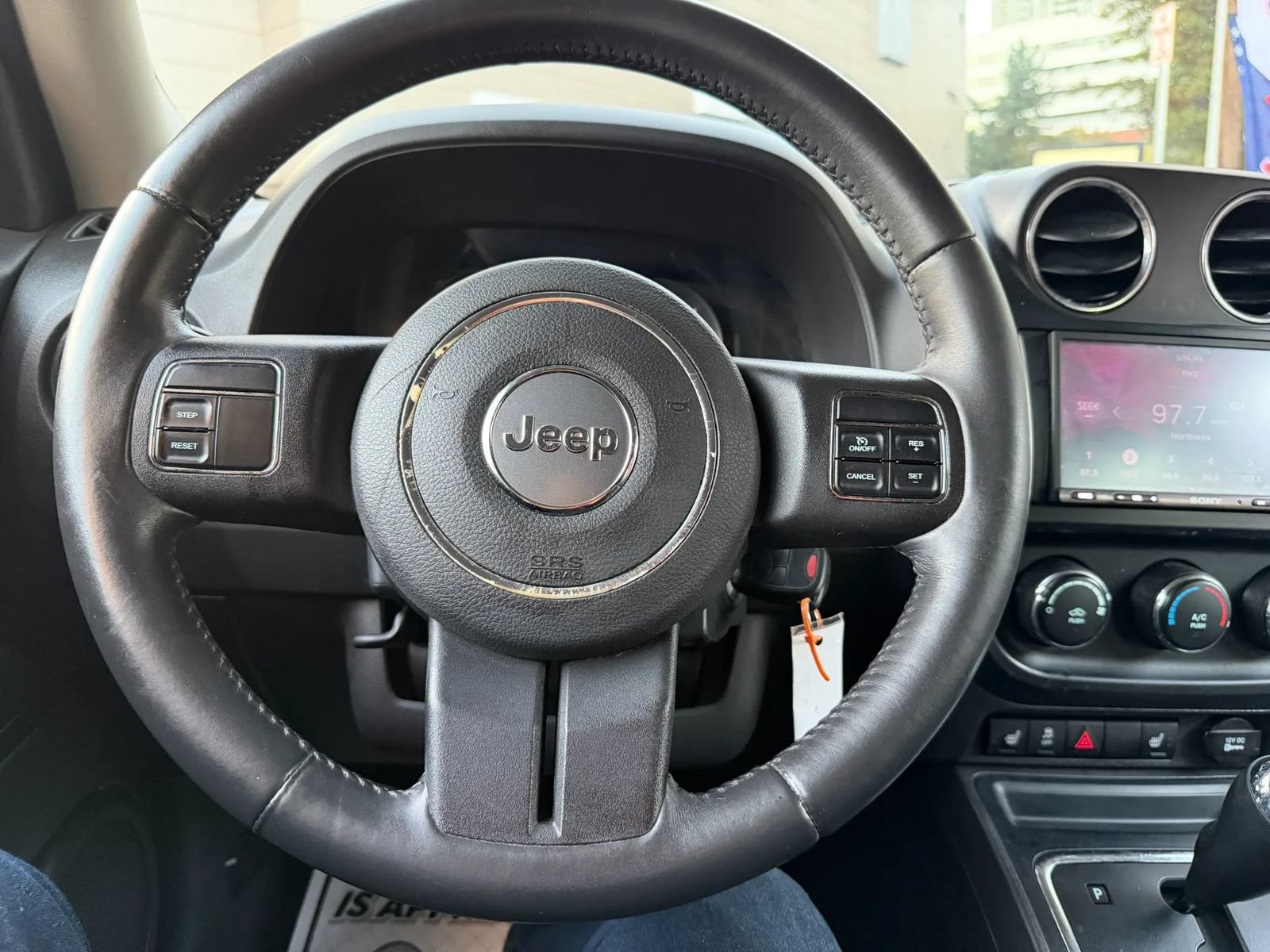 Used 2013 Jeep Patriot Latitude FWD image 15
