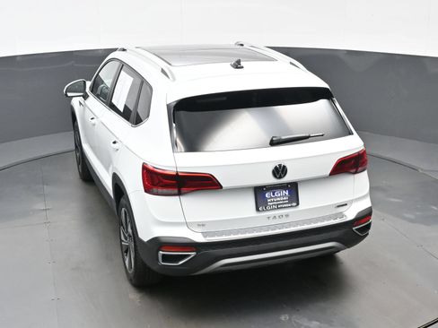 Used 2023 Volkswagen Taos SE w/ Panoramic Sunroof Package AWD/4WD image 38