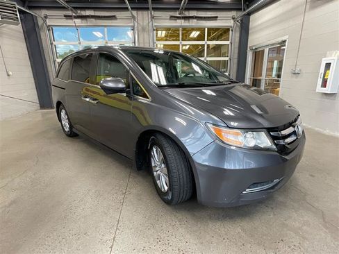 Used 2017 Honda Odyssey SE image 7