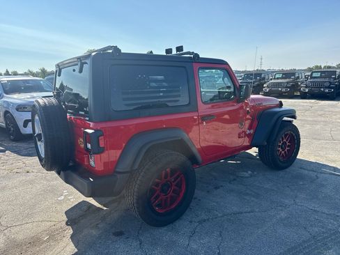 Used 2018 Jeep Wrangler Sport AWD/4WD image 6