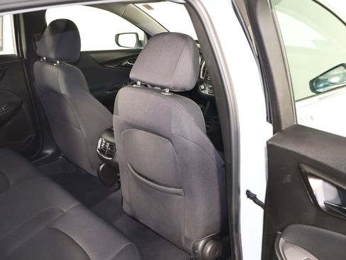 Used 2023 Chevrolet Malibu LT image 42