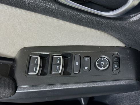 Used 2022 Honda Civic LX image 24