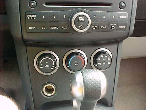 Used 2009 Nissan Rogue S AWD/4WD image 20