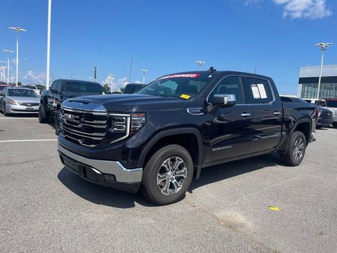 Used 2026 GMC Sierra 1500 SLT AWD/4WD image 3