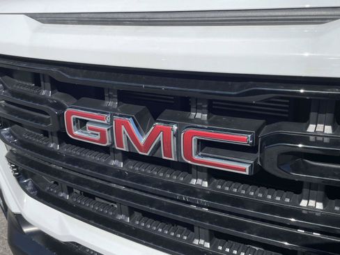 Used 2022 GMC Canyon Elevation w/ Elevation Premium Package AWD/4WD image 27