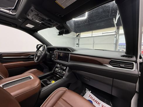 Used 2023 GMC Yukon XL Denali Ultimate image 21