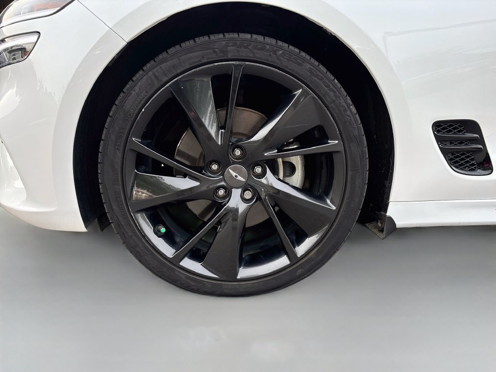 Used 2023 Genesis G70 2.0T w/ Sport Prestige Package RWD image 31