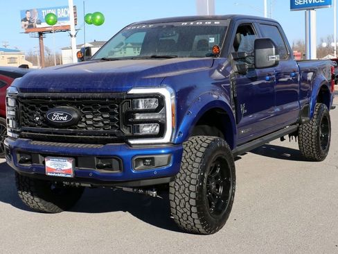 New 2026 Ford F250 Lariat w/ Black Appearance Package AWD/4WD image 2