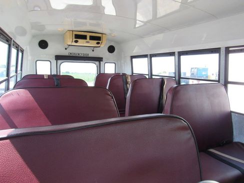 Used 2007 Chevrolet Express 3500 w/ School Bus Package RWD image 15
