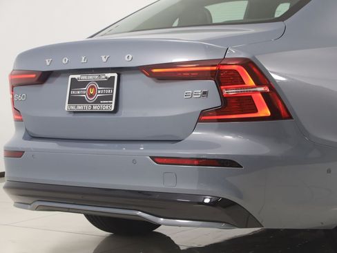Used 2023 Volvo S60 B5 Plus AWD/4WD image 43