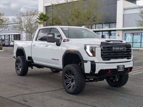 New 2026 GMC Sierra 2500 AT4 w/ AT4 Premium Plus Package AWD/4WD image 9