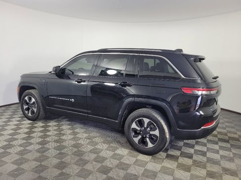 Used 2023 Jeep Grand Cherokee 4WD 4xe w/ Luxury Tech Group II image 3