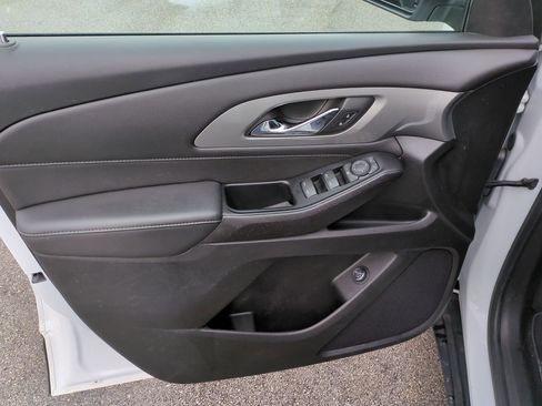 Certified 2023 Chevrolet Traverse LT image 21