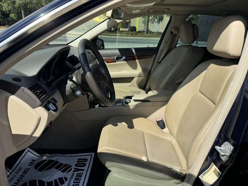 Used 2011 Mercedes-Benz C 300 4MATIC Sedan image 13