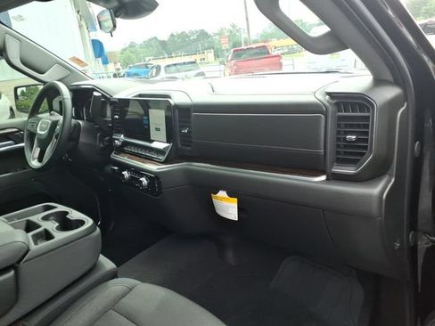 Used 2025 GMC Sierra 1500 Elevation RWD image 17