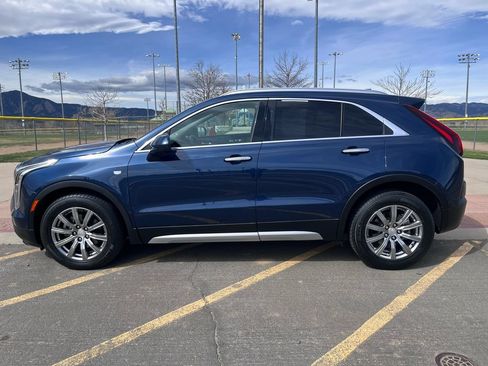 Used 2019 Cadillac XT4 Premium Luxury AWD/4WD image 7