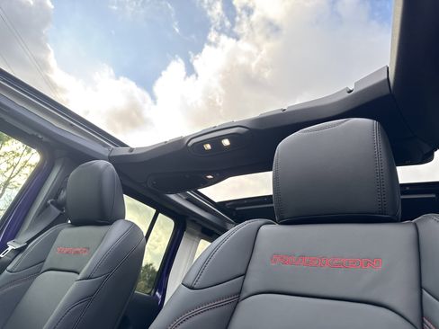 New 2026 Jeep Wrangler Unlimited Rubicon image 30