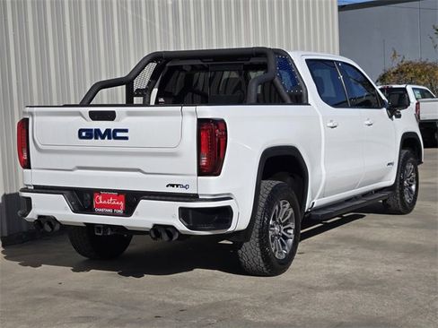 Used 2019 GMC Sierra 1500 AT4 w/ Off Road Performance Package image 8