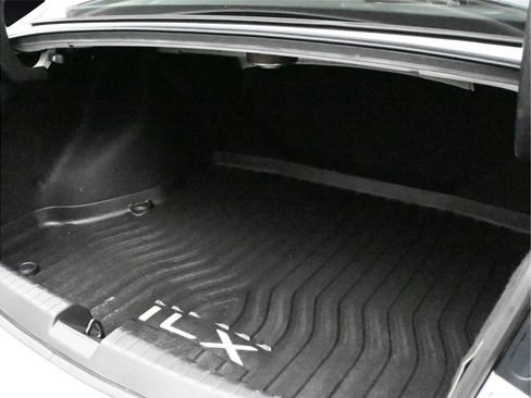 Used 2019 Acura ILX image 13