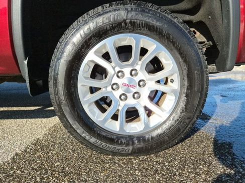 Used 2017 GMC Sierra 1500 SLE w/ SLE Value Package image 11