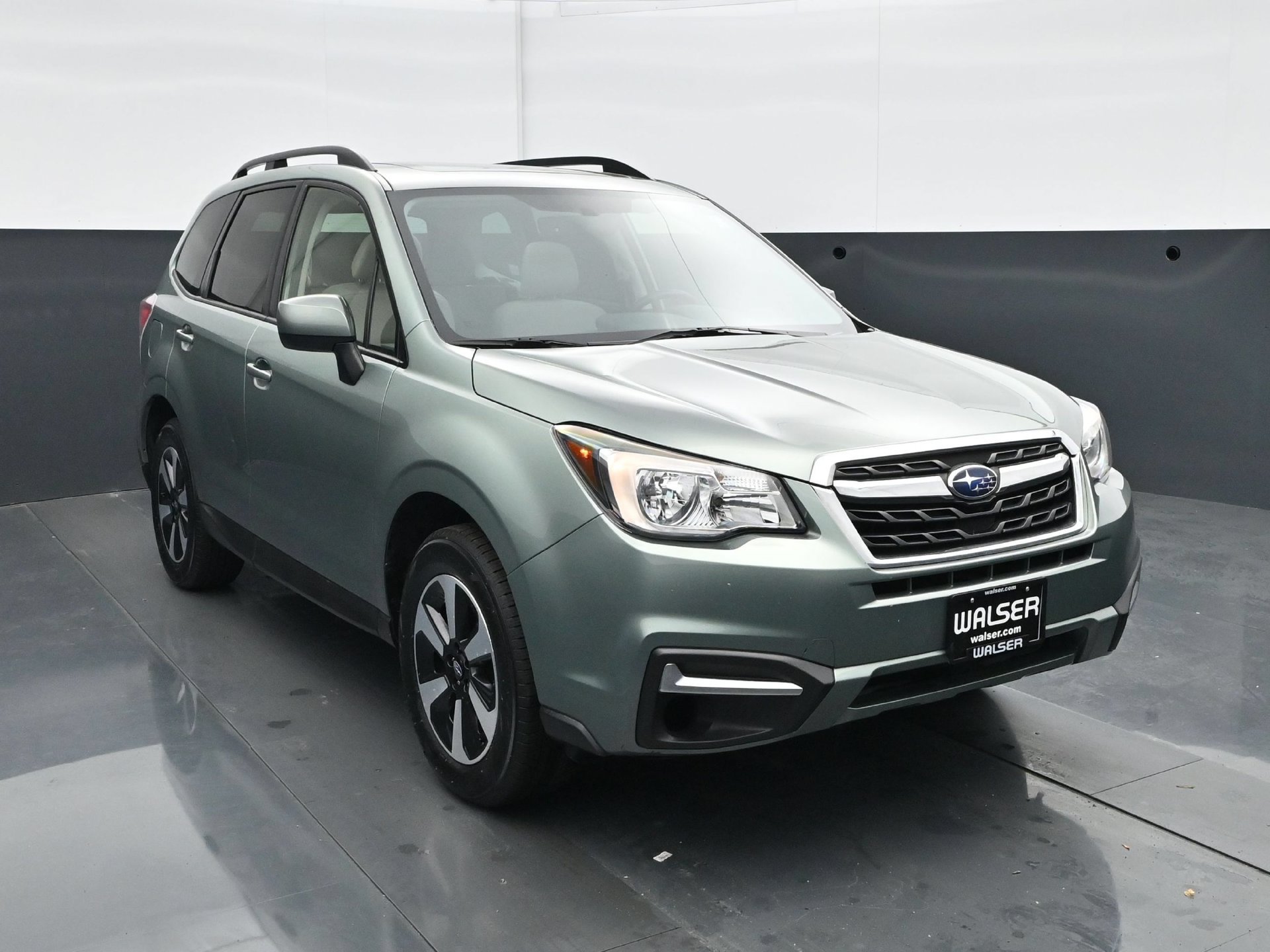 Used 2017 Subaru Forester 2.5i Premium w/ Popular Package #2A AWD/4WD image 9