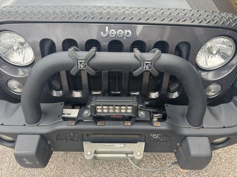 Used 2016 Jeep Wrangler Unlimited Sport w/ Connectivity Group image 35