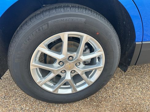 Used 2024 Chevrolet Equinox LT FWD image 8
