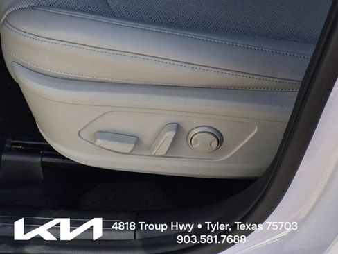Used 2022 Kia Sorento SX FWD image 21