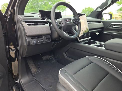 New 2026 GMC Sierra EV Elevation image 25