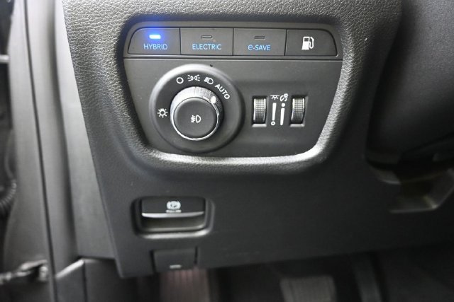 Used 2024 Jeep Grand Cherokee Limited 4xe AWD/4WD image 16