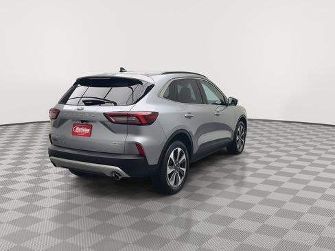 Certified 2024 Ford Escape Platinum image 39