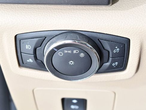 Used 2015 Ford F150 XLT w/ Equipment Group 301A Mid RWD image 29