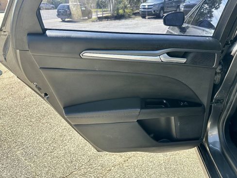 Used 2015 Ford Fusion Titanium FWD image 13