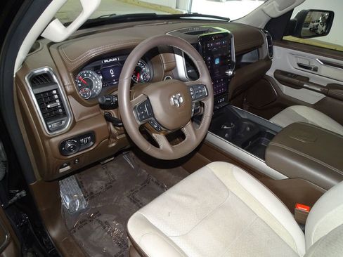 Used 2025 RAM 1500 Laramie image 22