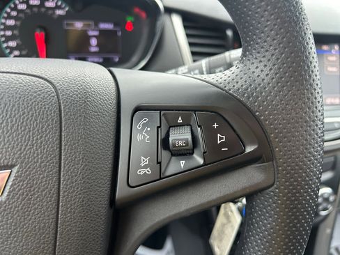 Used 2020 Chevrolet Trax LT image 23