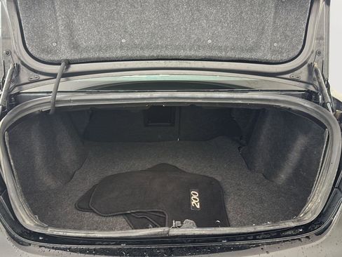 Used 2013 Chrysler 200 LX image 18