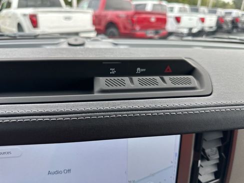 New 2025 Ford Bronco Outer Banks image 24